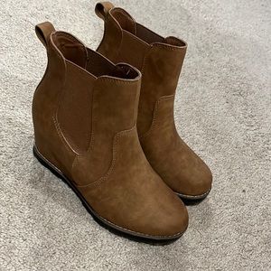 Womens size 9 boots